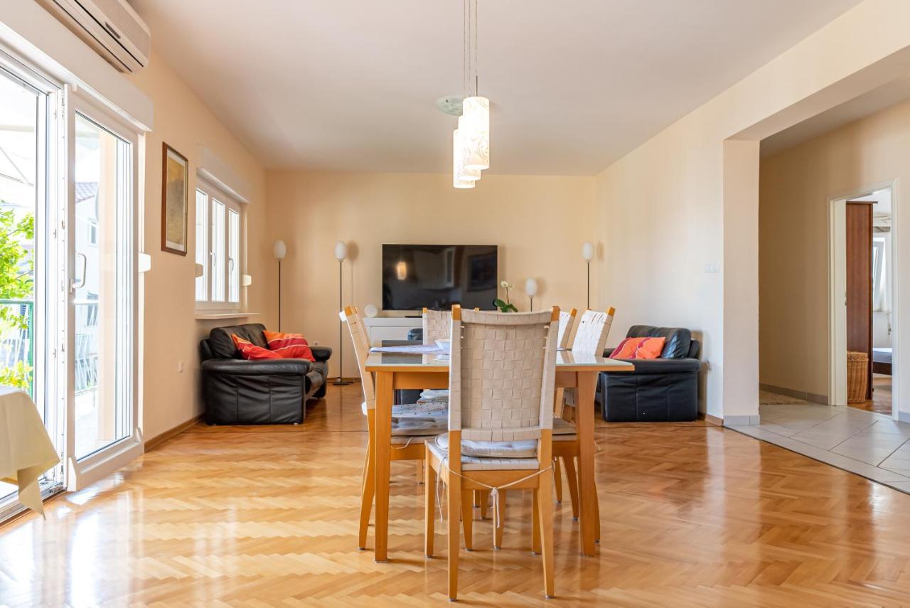 Apartment Luno Kaštela Екстериор снимка