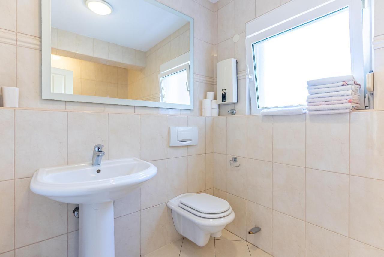 Apartment Luno Kaštela Екстериор снимка