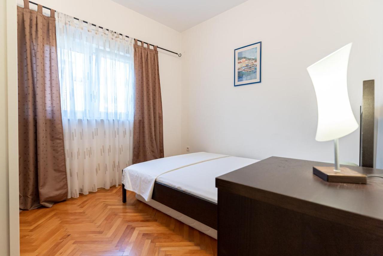 Apartment Luno Kaštela Екстериор снимка