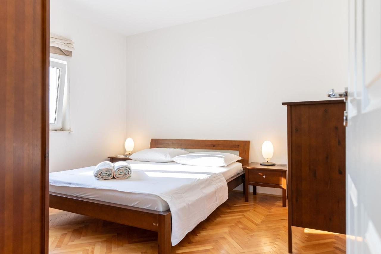 Apartment Luno Kaštela Екстериор снимка