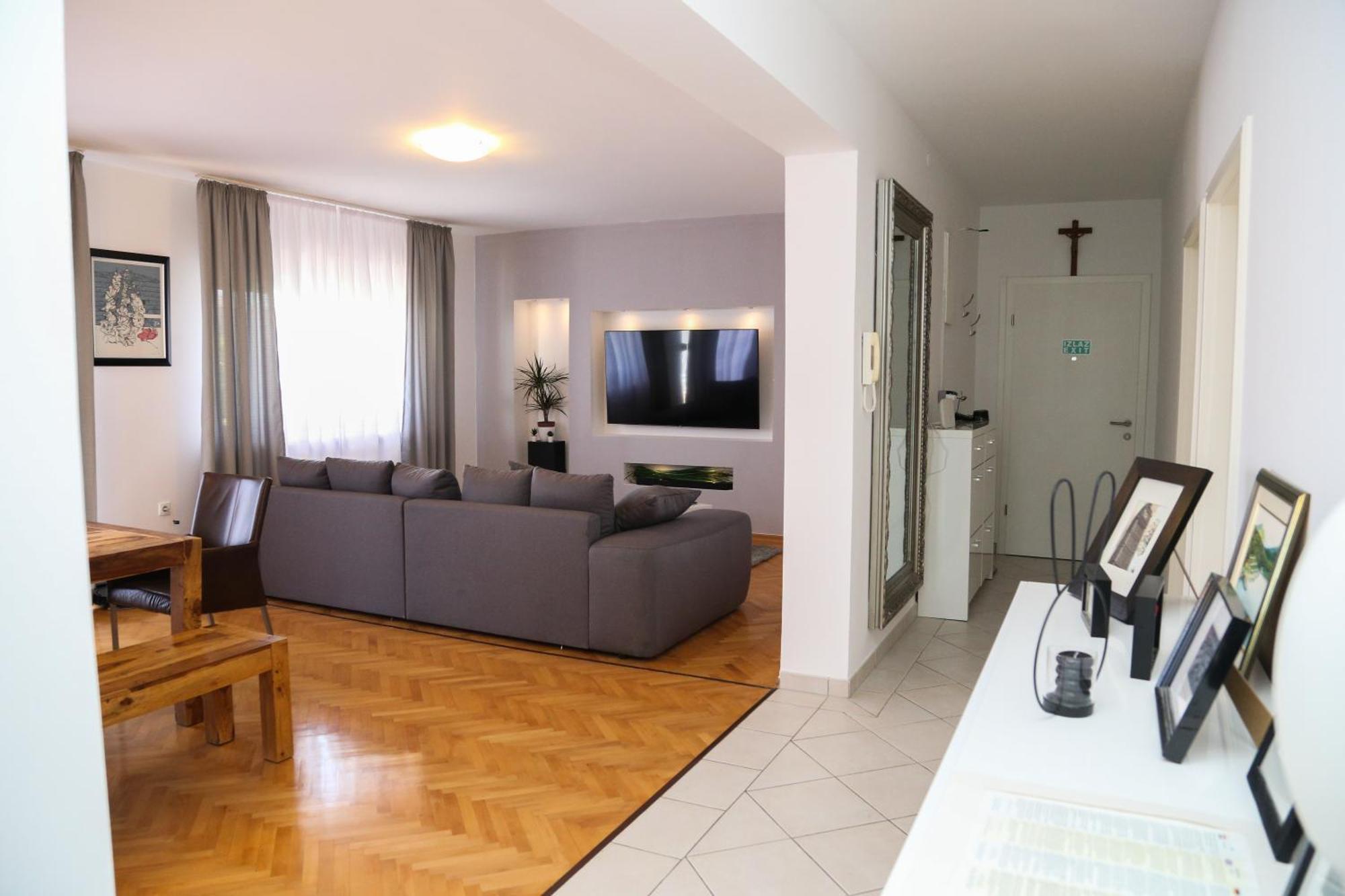 Apartment Luno Kaštela Екстериор снимка